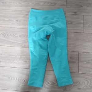 LULULEMON cropped leggings